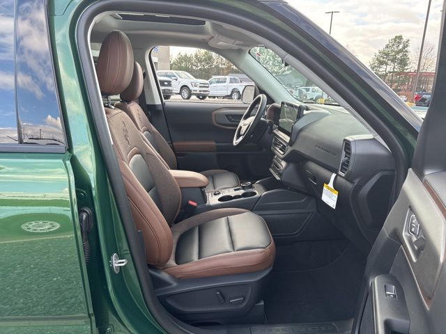 New 2025 Green Ford Outer Banks image 24