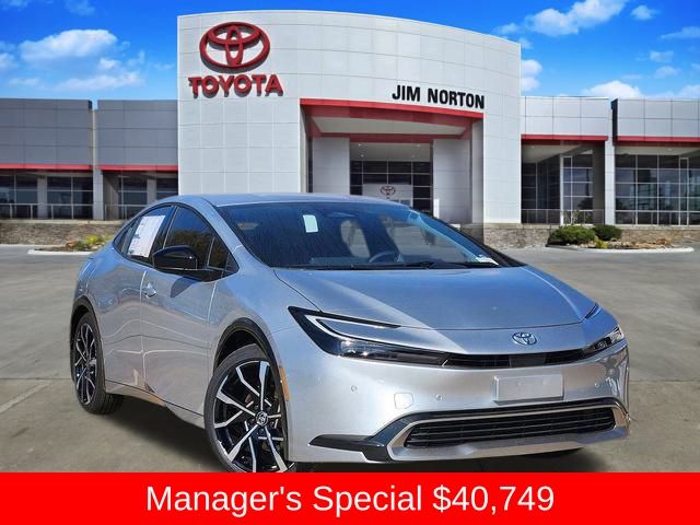 2026 Toyota Prius XSE's photo