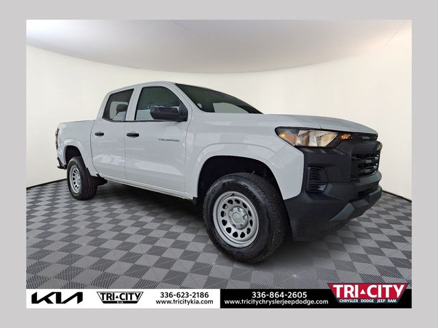 2025 Chevrolet Colorado Work Truck Crew Cab RWD Blanco (Summit White) Camioneta 4X2 8 velocidades Automática