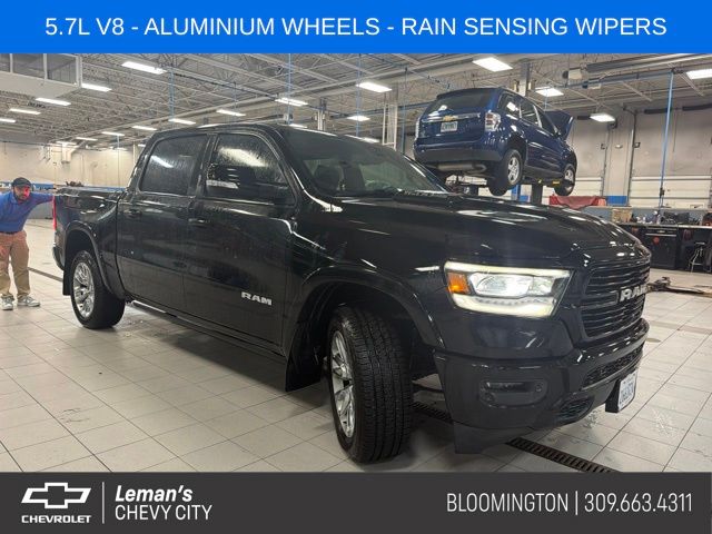 Diamond Black Crystal Pearlcoat 2019 RAM 1500 Pickup Truck Four-Wheel Drive 8-Speed Automatic