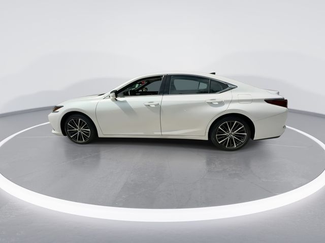 Used 2024 Lexus ES Sedan