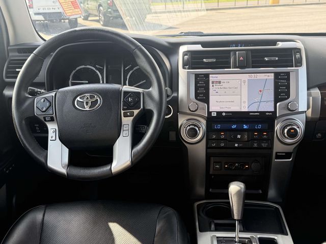 Used 2022  Toyota Limited image 12