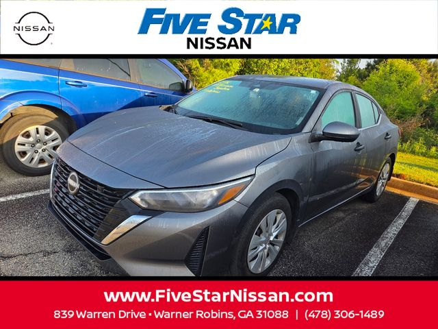 Used 2024 Gray Nissan S image 3