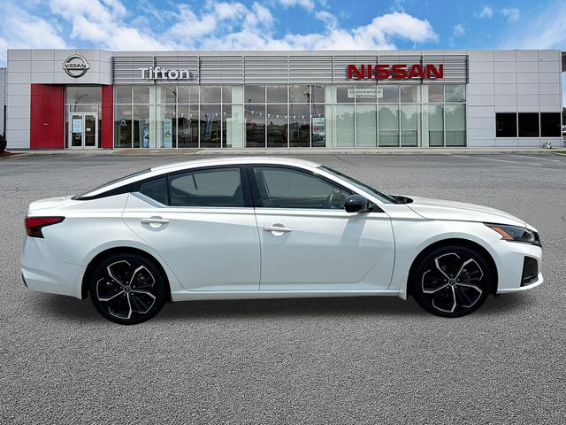 Used 2023 Nissan Altima Sedan