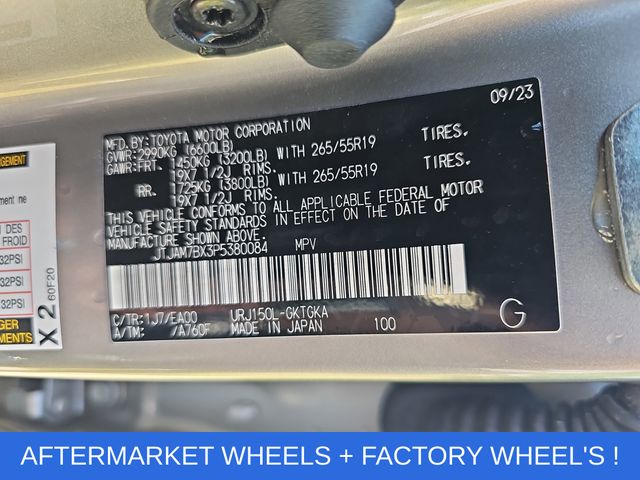 Used 2023 Silver Lexus 460 image 34