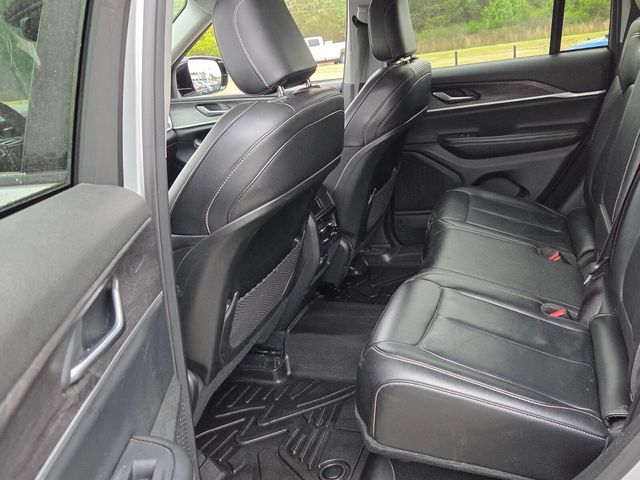 Used 2023 Silver Jeep Limited image 7