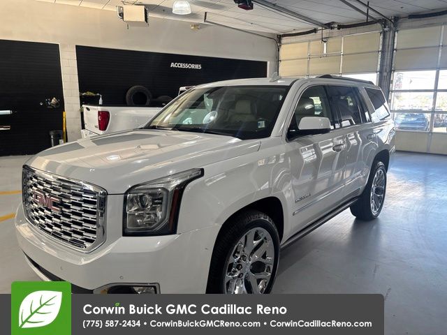 Summit White 2018 GMC Yukon SUV / Crossover Four-Wheel Drive
