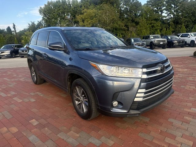 Used 2017 Toyota Highlander SUV