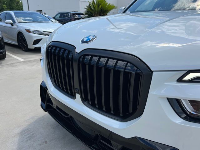 Used 2025 BMW X7 40i with VIN 5UX23EM09S9X11507 for sale in Diberville, MS