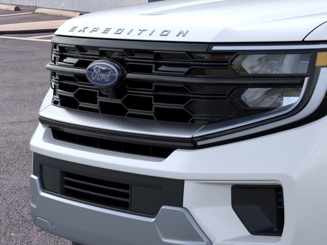 New 2026 White Ford Platinum image 17