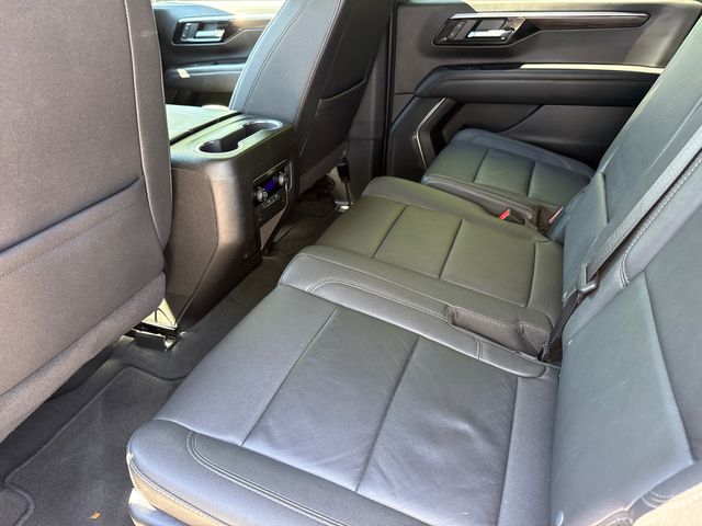 Used 2025 Gray Chevrolet Z71 image 17