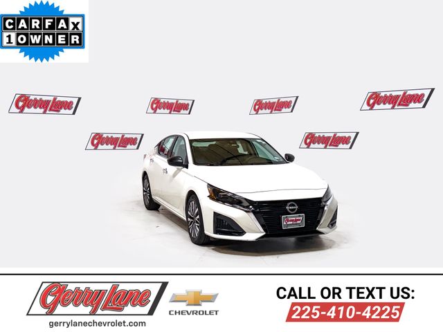 Glacier White 2025 Nissan Altima Sedan Front-Wheel Drive Continuously Variable Transmission