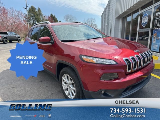 Deep Cherry Red Crystal Pearlcoat 2017 Jeep Cherokee Latitude 4WD SUV / Crossover Four-Wheel Drive 9-Speed Automatic