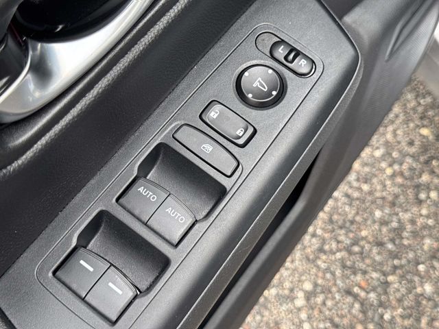 Used 2025 Honda CR-V Hybrid SUV