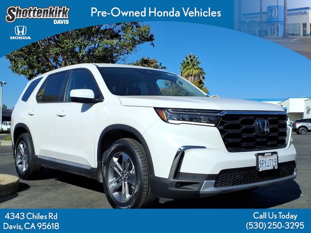 Platinum White Pearl 2025 Honda Pilot SUV / Crossover Front-Wheel Drive Automatic