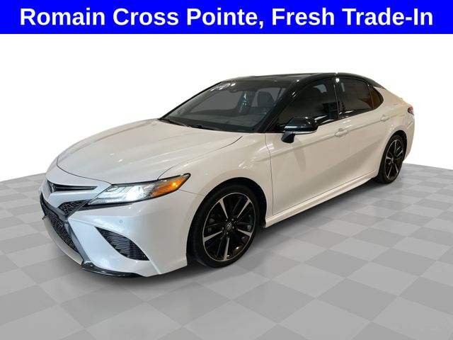 White 2018 Toyota Camry Sedan Front-Wheel Drive 8-Speed Automatic