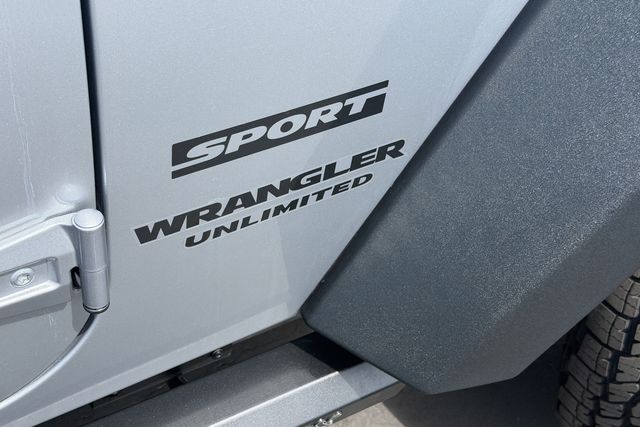Used 2017 Jeep Wrangler SUV
