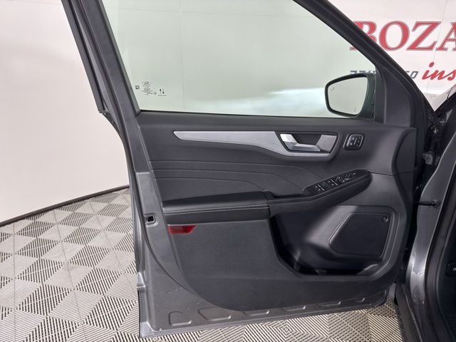2025 Carbonized Gray Metallic Ford Escape Platinum AWD SUV