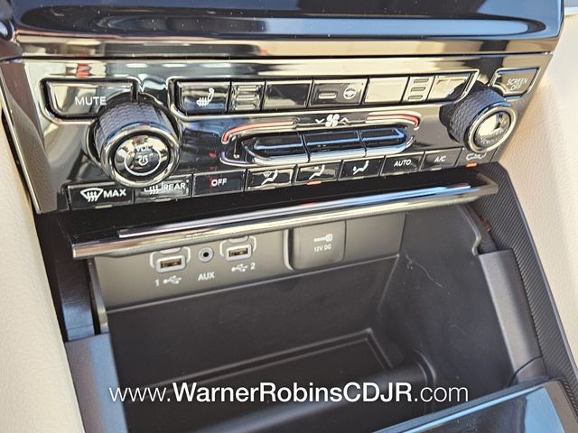 New 2025 White Jeep Limited image 22