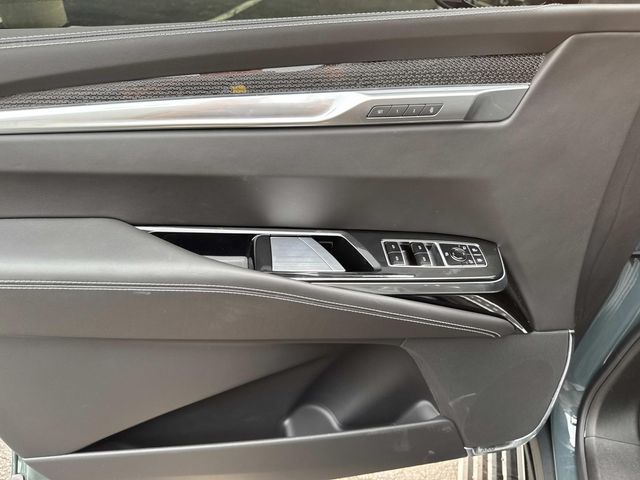 Certified Used 2026 Green Cadillac V-Series image 21