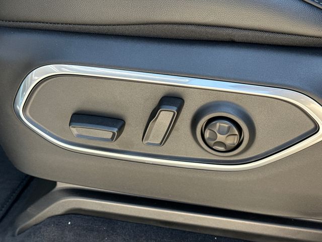 New 2026 Jeep Grand Wagoneer SUV