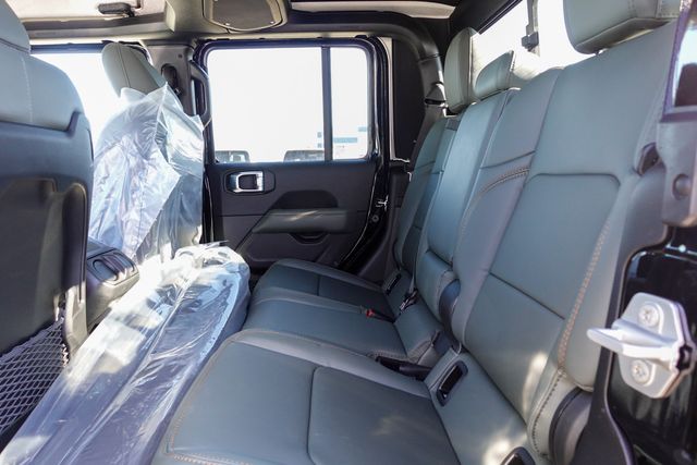 new 2026 Jeep Gladiator car, priced at $61,140