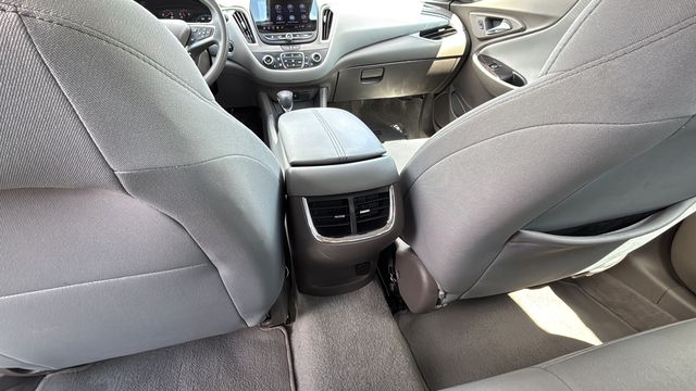 Used 2025 White Chevrolet LT image 20