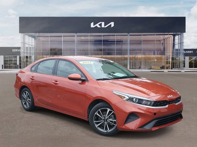 2023 Kia Forte LXS FWD