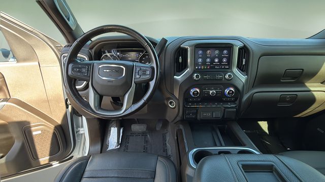 Used 2022 White GMC Denali image 11