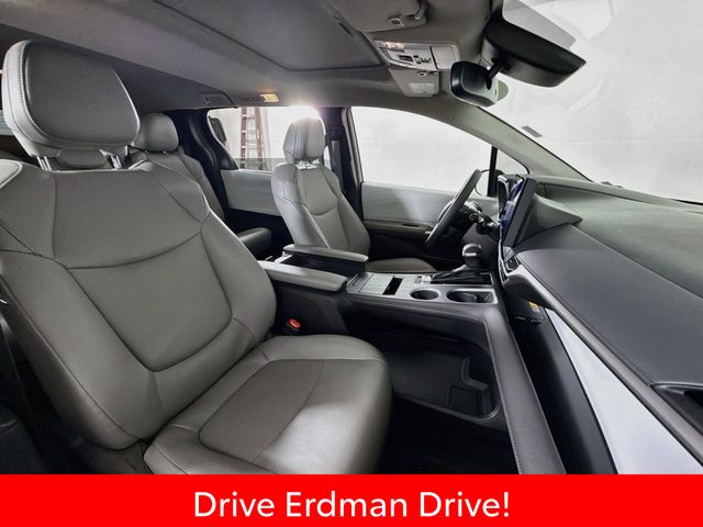 Used 2025 Toyota Sienna Van