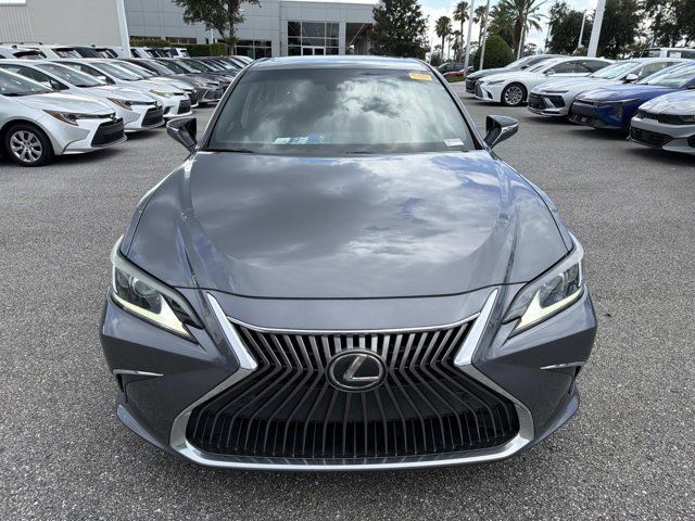 Used 2019 Lexus ES Sedan