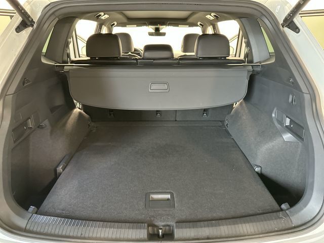2022 Volkswagen Tiguan 2.0T SEL R-Line White at South Hills Kia