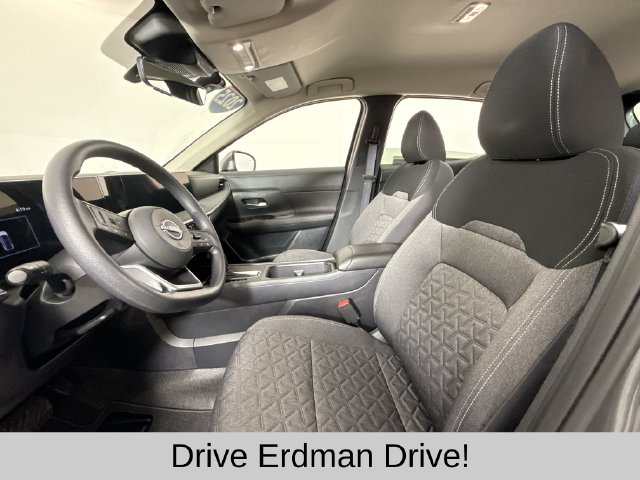 Used 2025 Nissan Kicks SUV