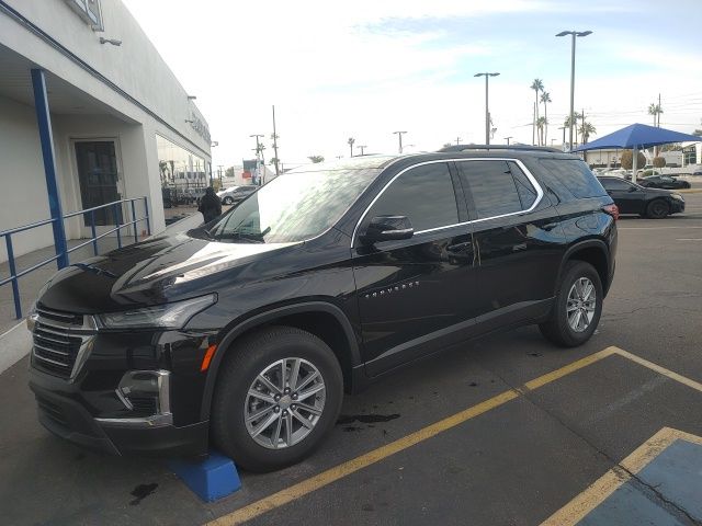 2023 Chevrolet Traverse LT 2