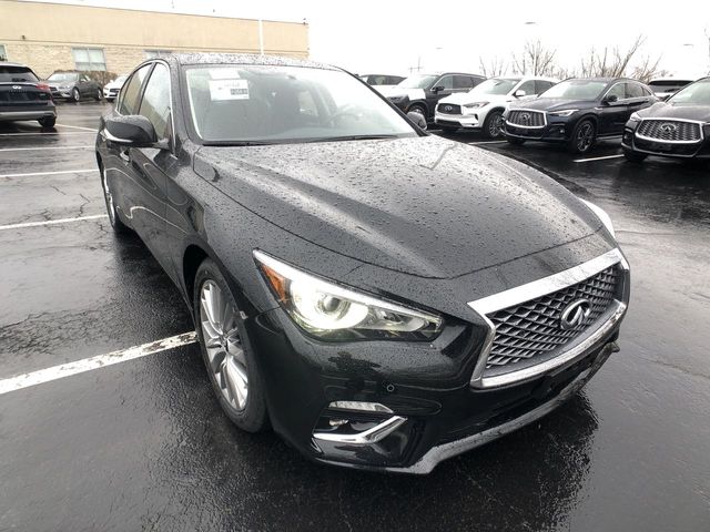 2023 INFINITI Q50 LUXE 1