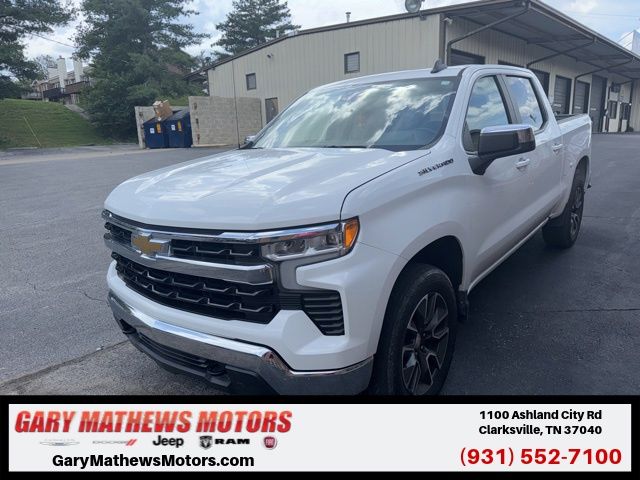 Summit White 2022 Chevrolet Silverado 1500 Pickup Truck Four-Wheel Drive 8-Speed Automatic