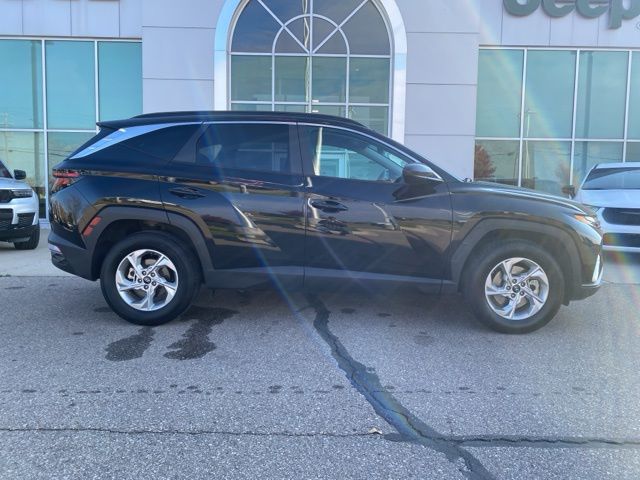 2024 Hyundai Tucson SEL - Black Pearl exterior view 4