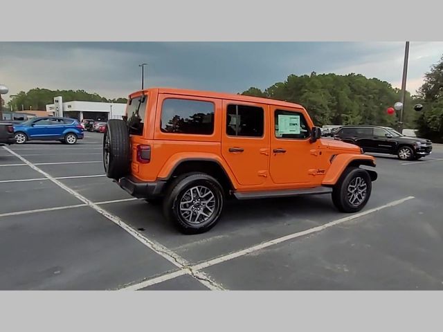 2025 Jeep Wrangler 4-Door Sahara 4x4