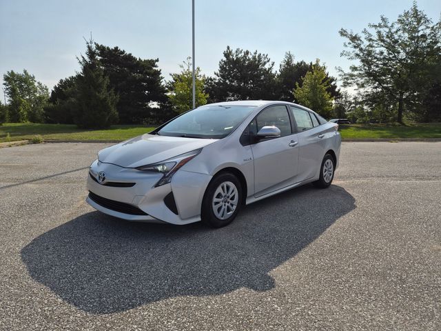 2016 Toyota Prius Two FWD