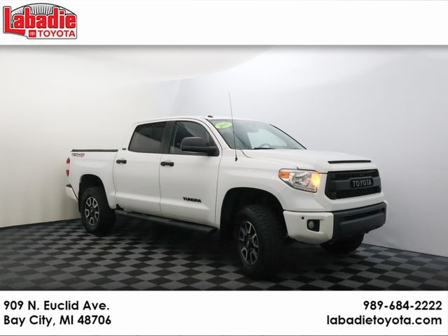  2017 Toyota Tundra SR5 CrewMax 5.7L 4WD   