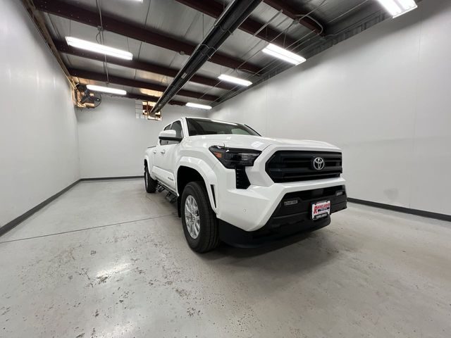2025 Toyota Tacoma SR5 Double Cab photo 2
