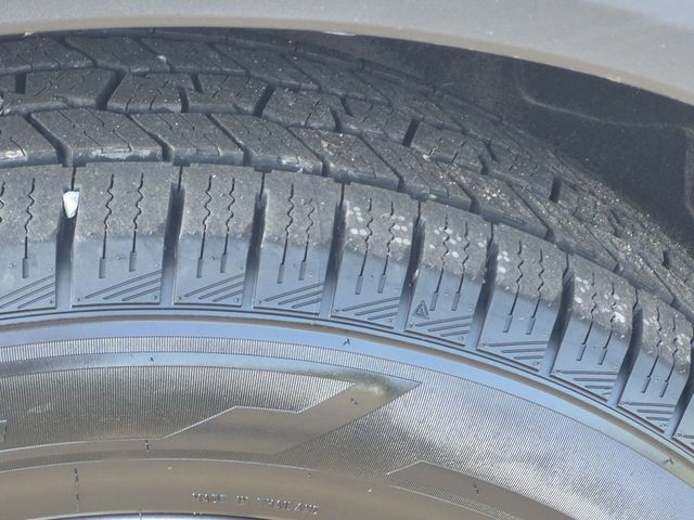 Used 2023 White Ford XLT image 18