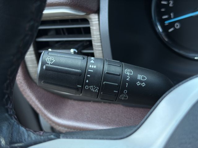 Used 2024 Gray Ford Limited image 32