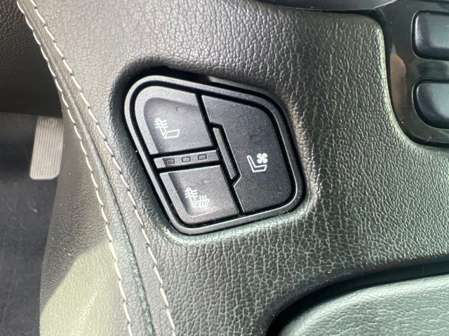 2020 Chevrolet Tahoe Premier - Pearl exterior view 18