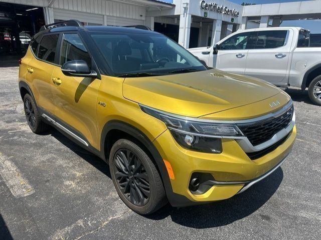 Yellow 2023 Kia Seltos SUV / Crossover All-Wheel Drive 7-Speed Automatic