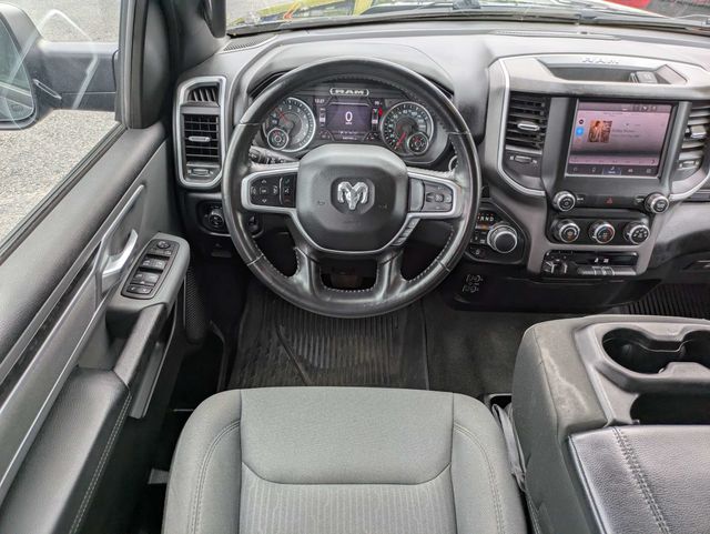 2022 Ram 1500 Big Horn Crew Cab 4x4 5'7" Box