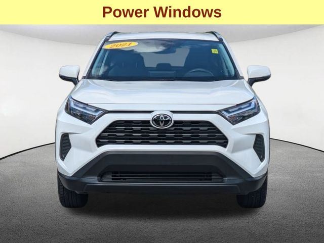 2022 Toyota RAV4 XLE 12