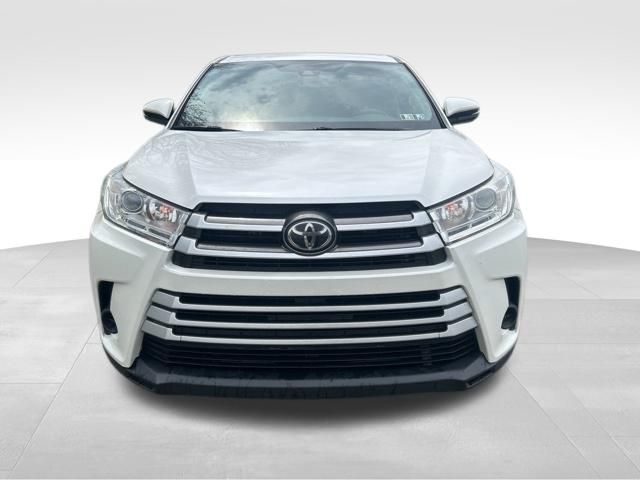 used 2019 Toyota Highlander car, priced at $23,999
