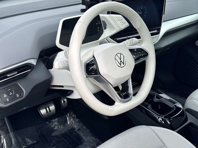 Used 2021 White Volkswagen 1st Edition image 19