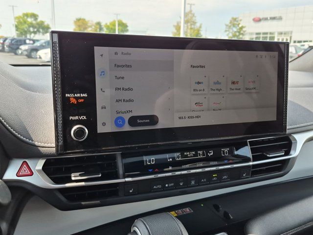 Used 2025 Toyota Sienna Van